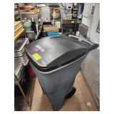 BRUTE 65 GALLON TRASH CAN
