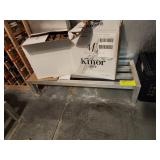 FIVE ASSORTED SIZE DUNNAGE STANDS