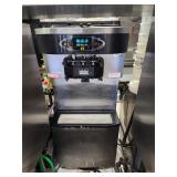 TAYLOR 2 FLAVOR & TWIST SOFT SERVE MACHINE C713-33