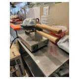 BUBBLE WAFFLE MAKER
