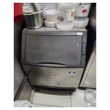 MANITOWOC UNDERCOUNTER AIR COOL ICE MAKER UYF0140A