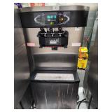 TAYLOR 2 FLAVOR & TWIST SOFT SERVE MACHINE C713-33