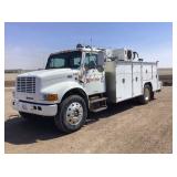 2425 2001 International 4900 Servic 2425 2001 International 4900 Servic