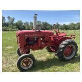 2261 Farmall 100 Tractor