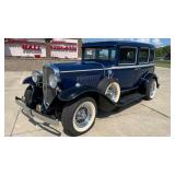 2327 1931 Pontiac 401 Sedan Street 
