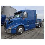2228 2020 Volvo VNR Sleeper Cab Semi img1