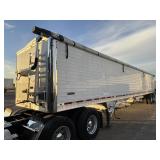 2245 2020 Wilson DWH-650 Hopper Bottom Trailer img1