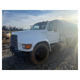 2834 1995 Ford Water Truck img1