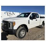 60018 2017 Ford F-250 4x4 Pickup Truck img1