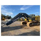 3723 2006 Deere 650D LC Excavator img1