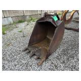 4006 Approx 34 Excavator Bucket img1