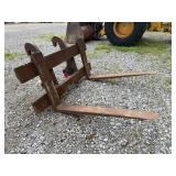 4529 Loader Forks from Caterpillar 930H img1
