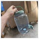 $9 169 fl oz drink container green plastic New 169