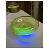 1920s art deco uranium glass bowl 7' diameter