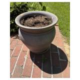 Heavy flower pot 17ï¿½ tall