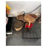 Baskets & reindeer