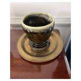 Hull planter and brass plate