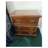 2 drawer Night stand 15x24x27