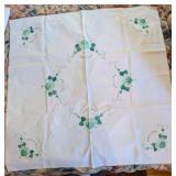 Vtg Sm Applique & Embroidered Square Tablecloth