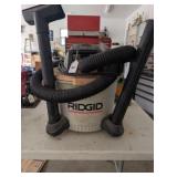 Ridgid 9 Gal. 3 1/2 Hp Shop Vac w/ Accessories