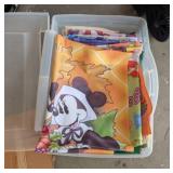 Lot Holiday Flags Disney, Misc.