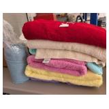 Lot Bath Towels & Sheet Set
