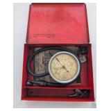 Snap On Vacuum & Fuel Pump Gauge w/ Case