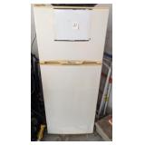 Magic Chef Refrigerator Model MCBR1000W