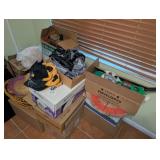 Lot Costumes, Games & Decorations