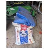 3 Bags Mulipurpose Absorbant & 1 Blue Tarp