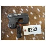 Taurus Curve .380 with extra magazine