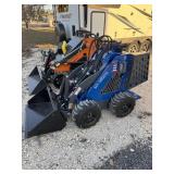 AGT MX-MRW14 wheel drive gas powered mini skid