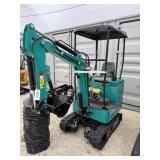 CFG Industrial H15R gas powered mini excavator