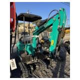 CFG Industrial MH12RX gas powered mini excavator