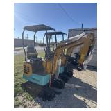 CFG Industrial MX15R mini excavator, fixed thumb.