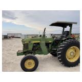 John Deere 4T95T-J 1650 diesel tractor. Working