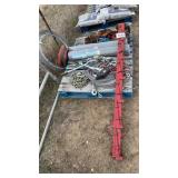 Fencing lot. 2 heavy come alongs, 58ï¿½ stretcher,