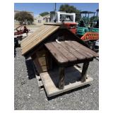 Delux Dog House
