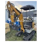 CF Industry XZ20R gas powered mini excavator,