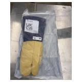 New Tucker Burnguard Oven Gloves