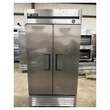 True reach-in 2 door refrigerator