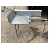 Dirty side dishwasher table