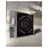 Commercial countertop induction range