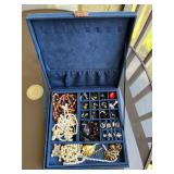 Jewelry box with jewelry.