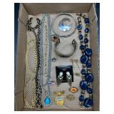 Jewelry lot! Necklaces, earrings, pins, etc.