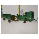 1:16 John Deere Model A Tractor, Hay Baler Wagon