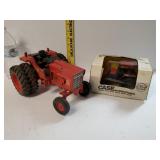 1:16 Case International Tractor W/ Duals, 1:32