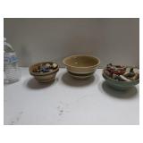 Pottery mixing bowls, small animal ceramic