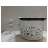 West Bend Crockery Cooker