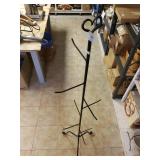 Wrought Iron Basket Rack w/ Heart at Top
